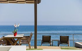 Deux Paradis, A Beachfront Retreat, By Thinkvilla